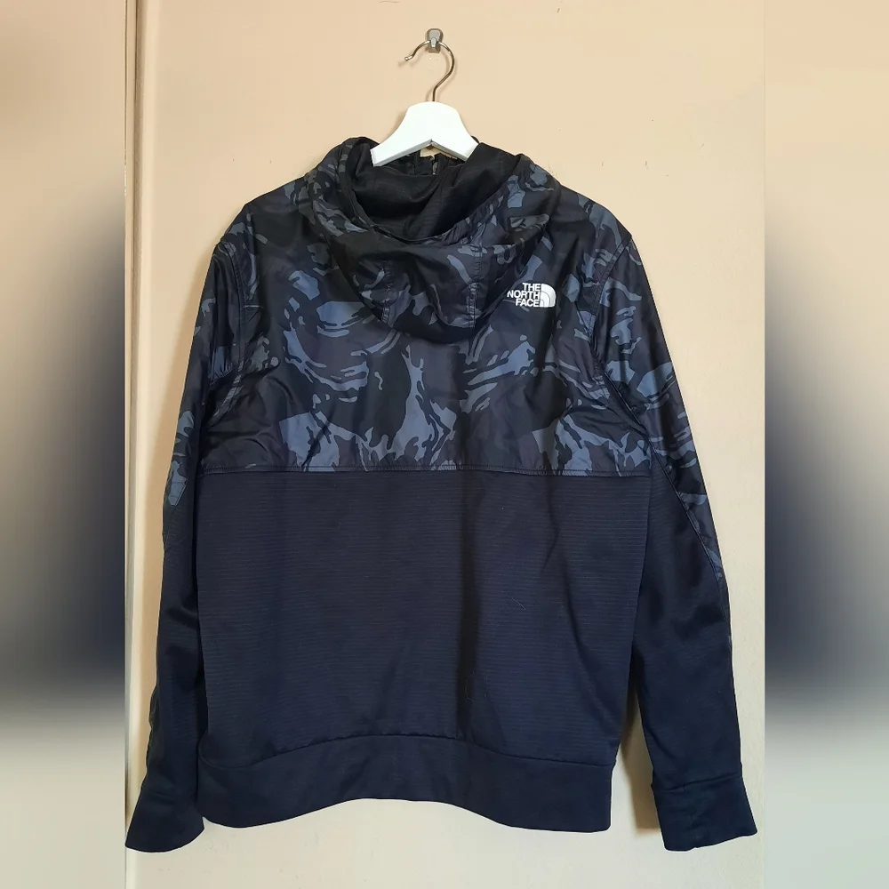 The North Face Men's Black and Gray Lightweight Jacket Sweatshirt Hoodie